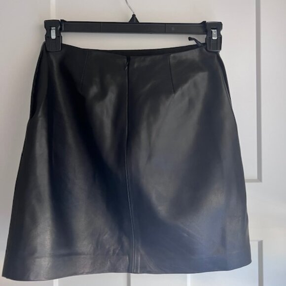 Banana Repulic Black leather skirt NWTO size 2 - Picture 4 of 5